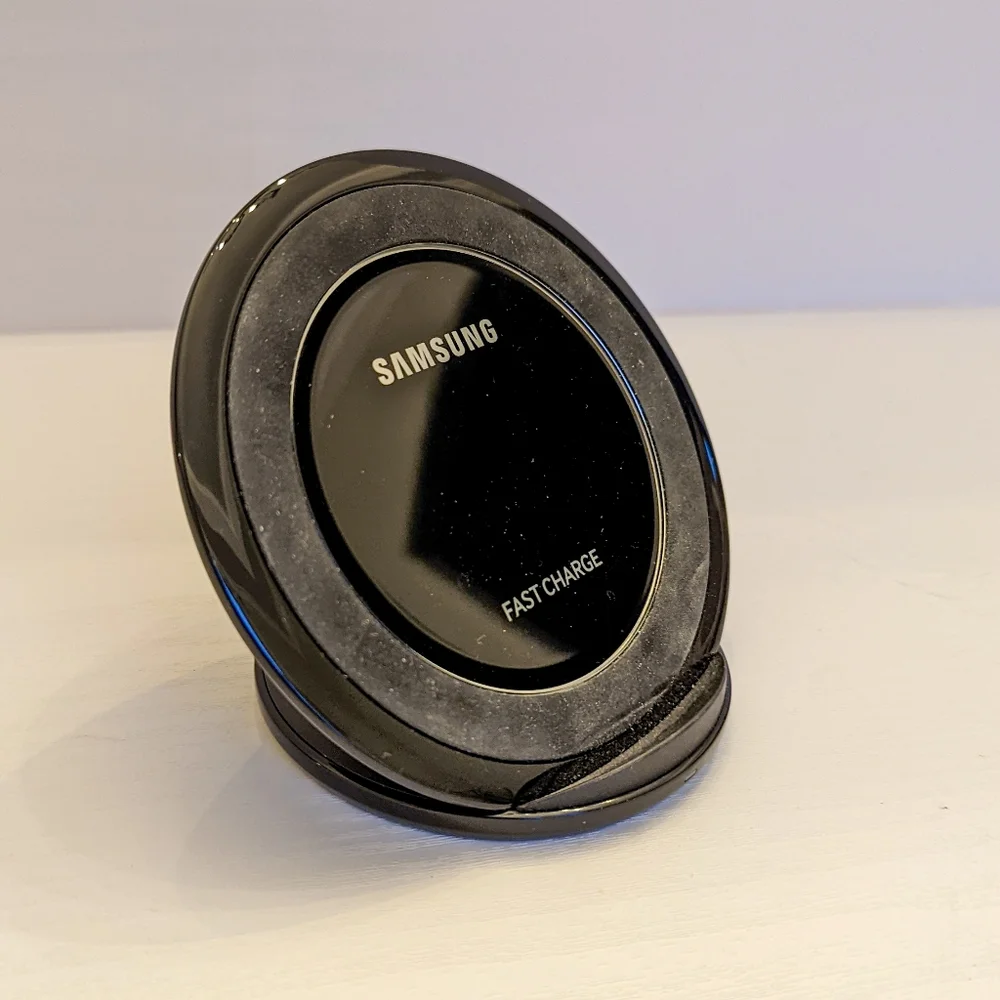 Samsung Wireless Fast Charge Charger EP-NG930